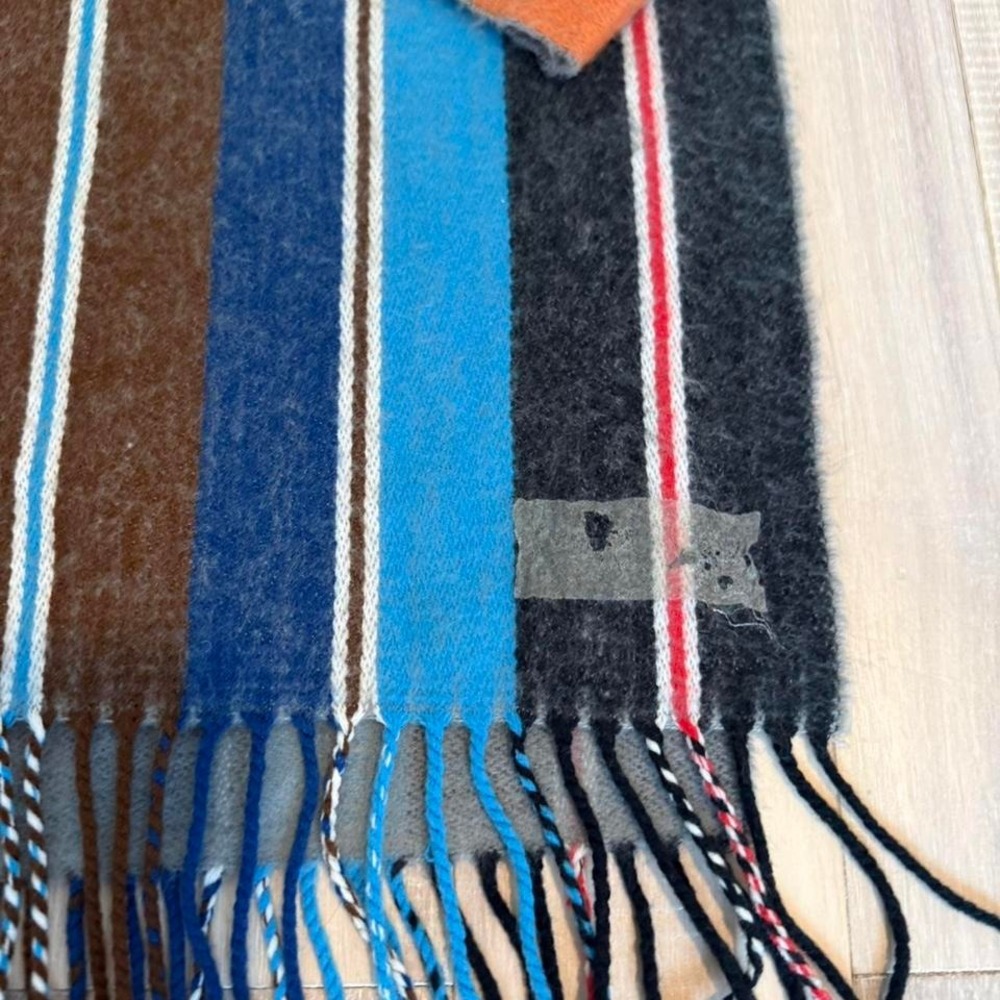 VINATGE Striped wool scarf with fringes #winterwear #knitwear - Picture 3 of 4